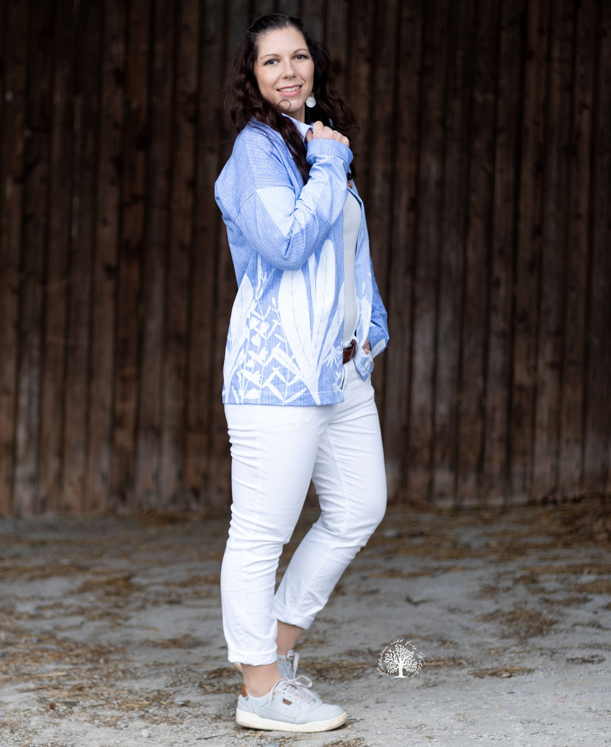 Bio-Sommer-Sweat-Stoff "herringbone flowers #lightblue" (1 Panel, ca. 1,20m)