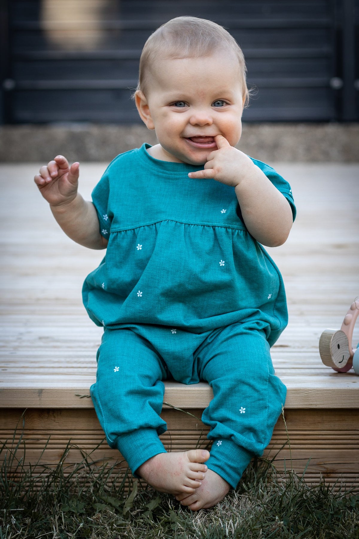 Jersey-Stoff "Linen flowers #teal" (0,25m)
