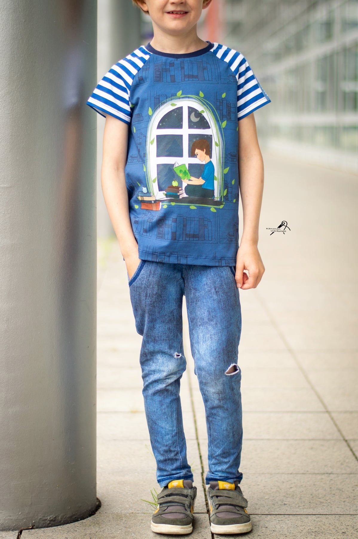 Jersey-Stoff "poetry boy #black blue" (1 Panel, ca 0,70m)