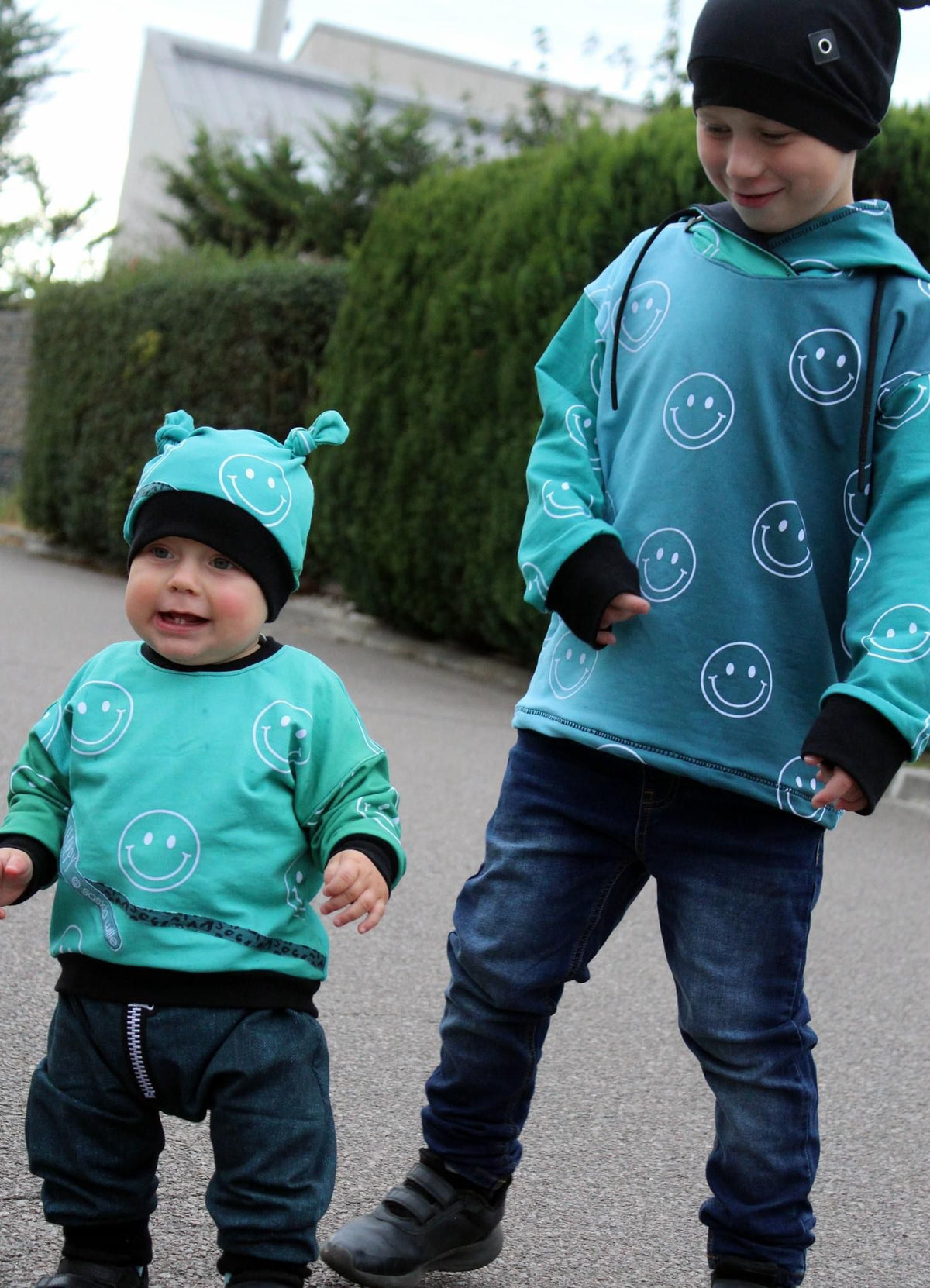 SoftTouch Sommer-Sweat Stoff "Be happy #atlantic" (0,25m)