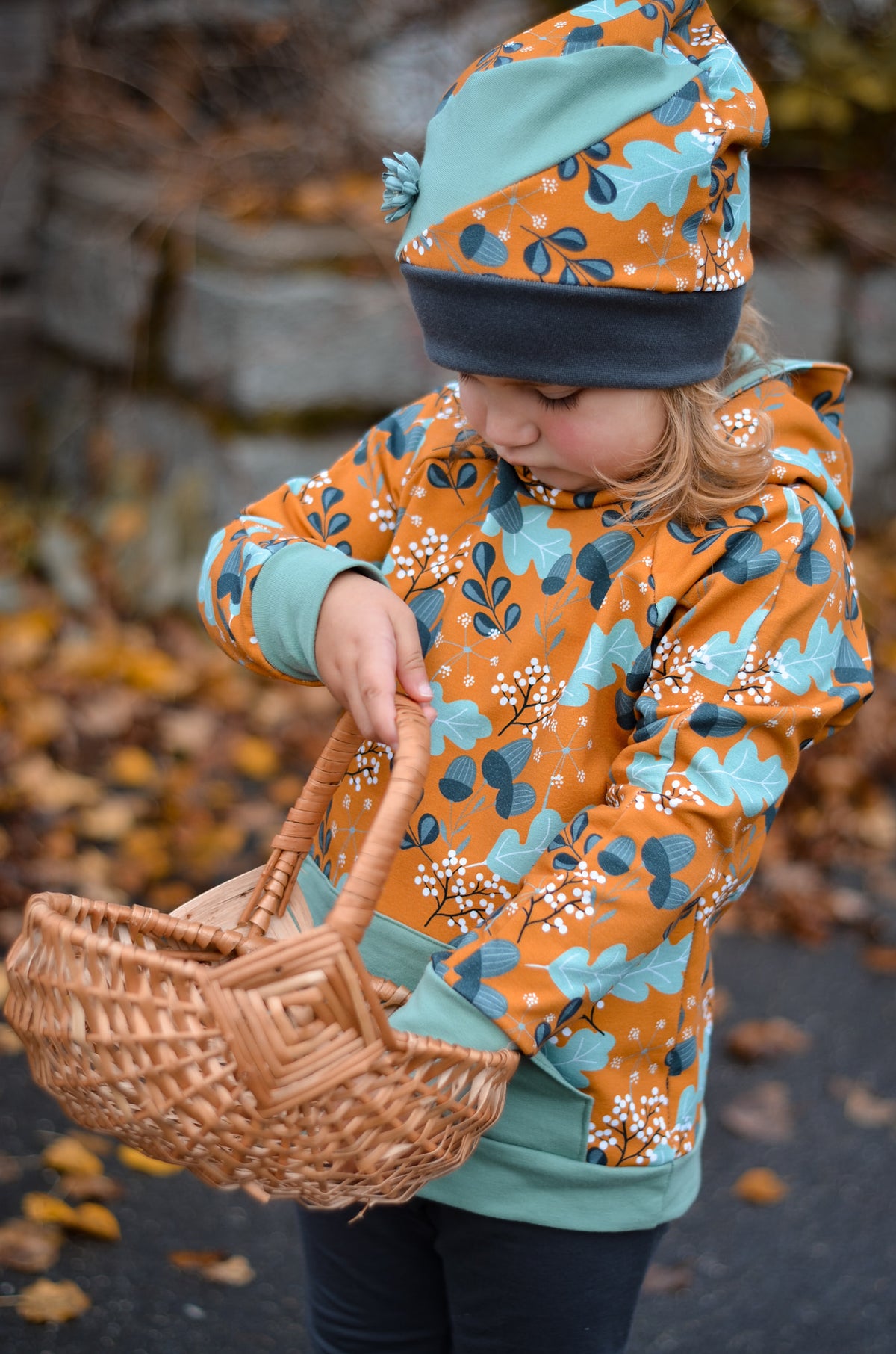 Sommer-Sweat-Stoff "Fall`n Love #orange" (0,25m)
