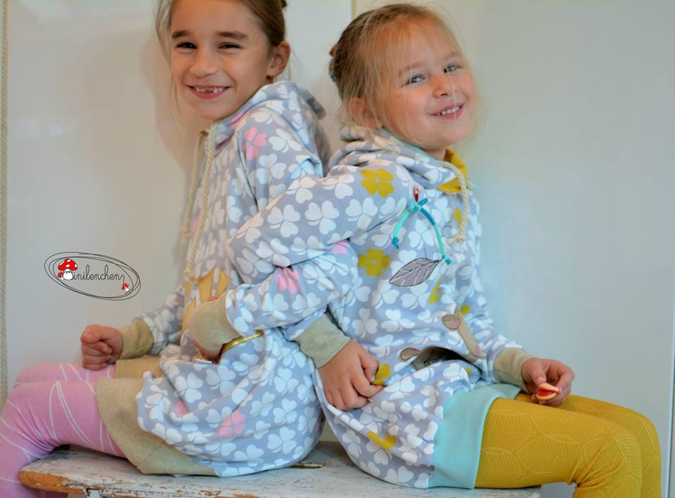 Sommer- Sweat-Stoff little lucky clover #gray-honey" (0,25 Meter)