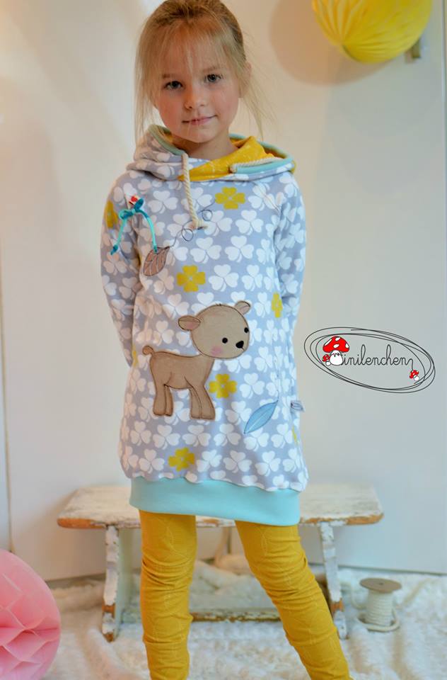 Sommer- Sweat-Stoff little lucky clover #gray-honey" (0,25 Meter)