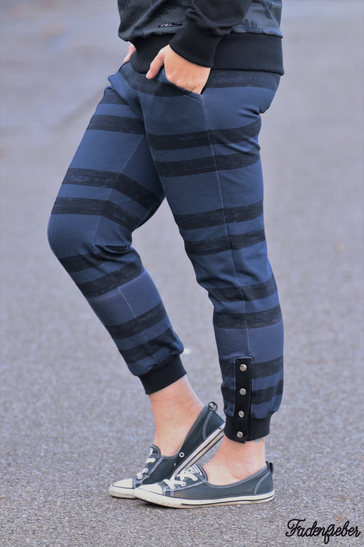 Sommer-Sweat-Stoff "Wood #darkblue" (0,5m)