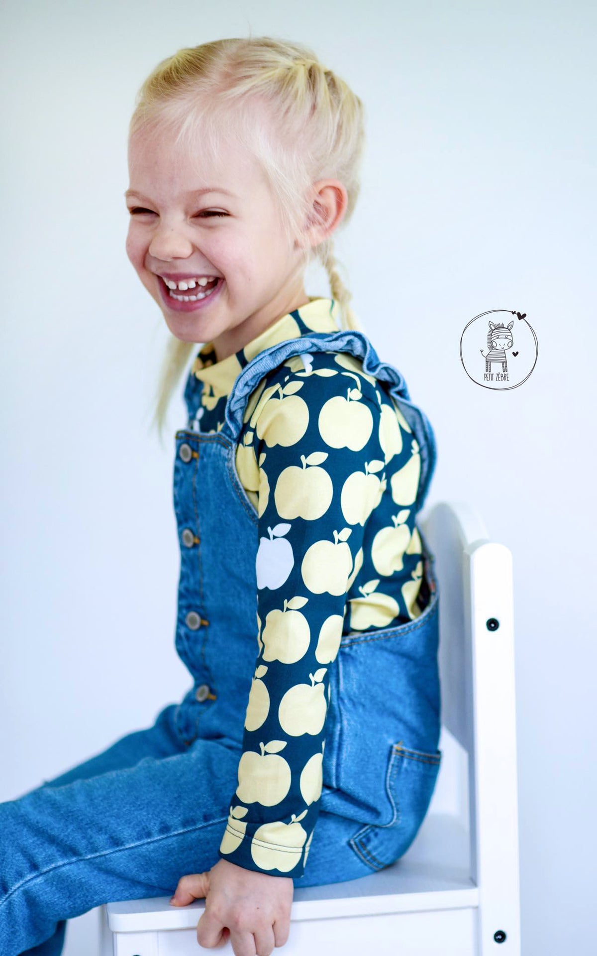 Jersey-Stoff "apple bite #blue vanille" (0,25m)