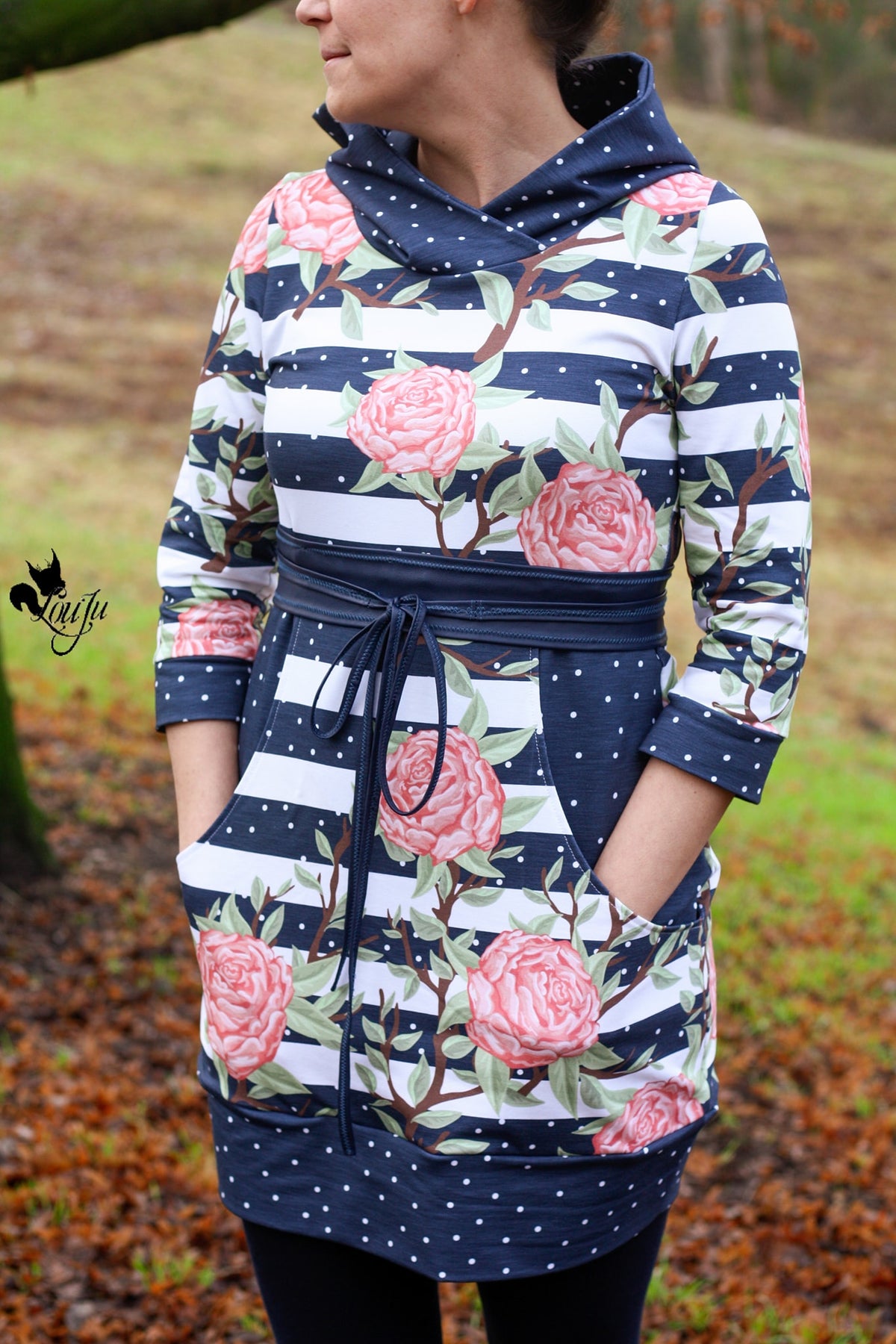 Sommer-Sweat-Stoff "Peonylove dots #night" (0,25m)